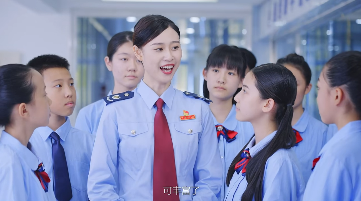 《稅收奇妙之旅 少年與稅同行》——沈陽市鐵西區(qū)稅務(wù)局“稅官講稅法”宣傳進(jìn)校園